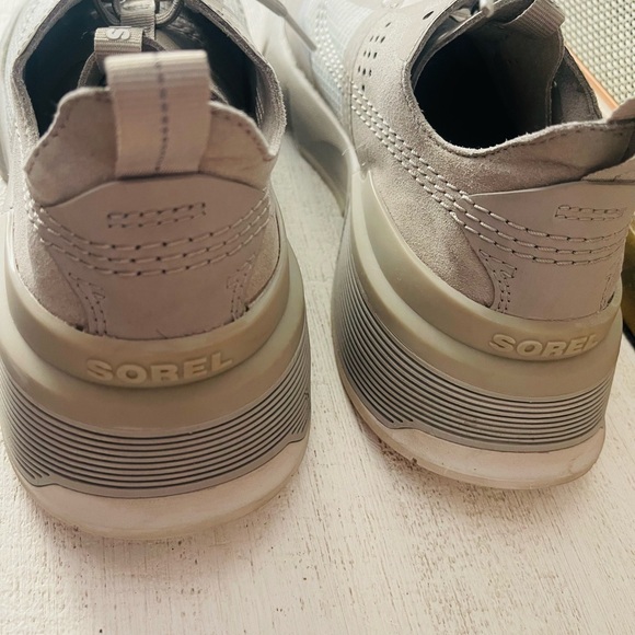 Sorel - Picture 3 of 3